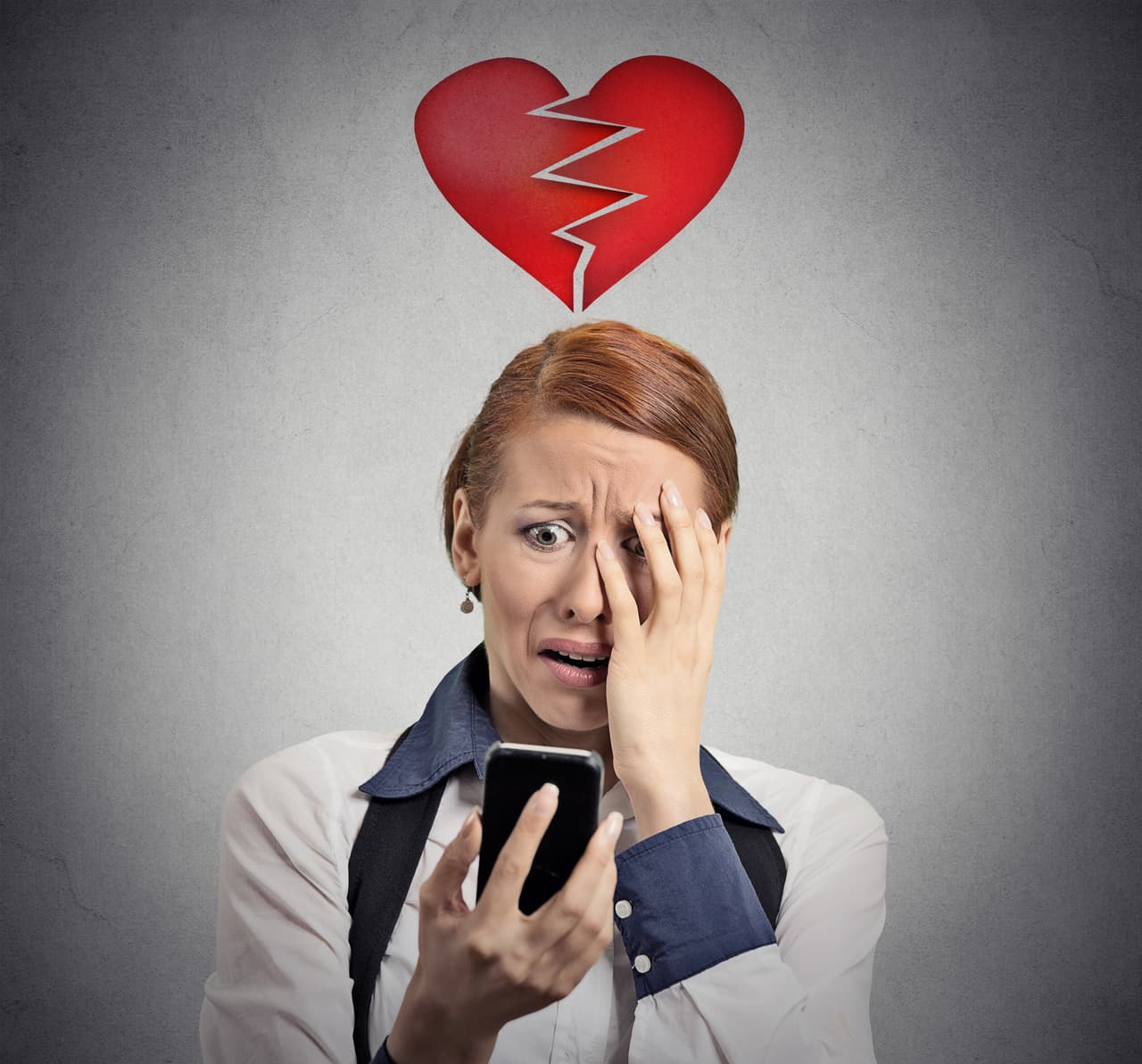 Te parece que no estás llegando a ningún lado en tu vida amorosa y puedes sentirte embargado por un sentimiento de nostalgia o frustración, pero no es así. Antes de arrinconarte a rumiar tus supuestas desgracias yérguete y sal del letargo. Sin darte cuenta, un comentario tuyo, podría estar hiriendo a un compañero de trabajo. Sé prudente antes de emitir una opinión.