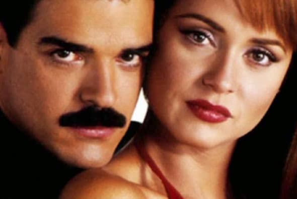 En el 2002, José Ángel obtuvo otro papel estelar en 'La venganza'. Durante las grabaciones del melodrama, el actor encontró el amor con Gaby Spanic, la protagonista de la historia.
