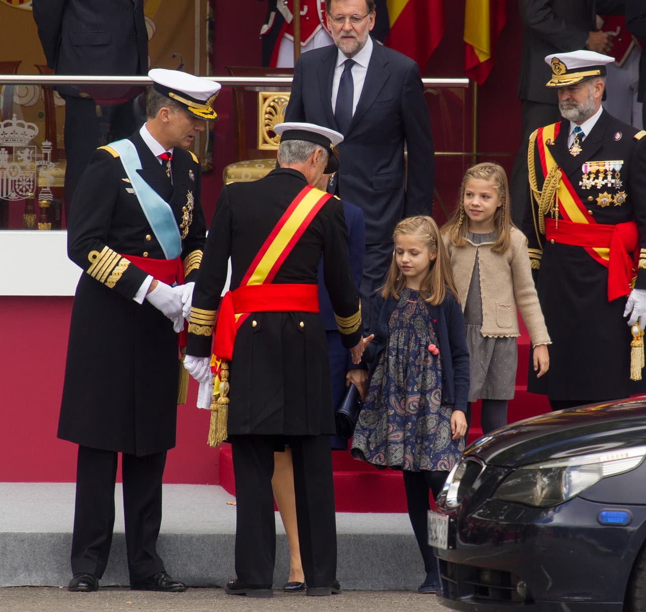 Para celebrar el Día de la Hispanidad, la realeza española se dio cita en el desfile militar.
