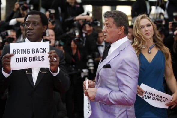 El repartode "The Expendables 3" habían protagonizado horas antes una espectacular llegada a la Croisette en vehículos de guerra.