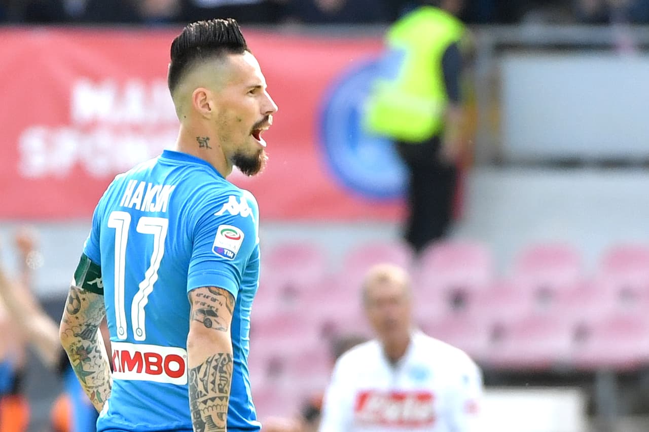 Marek Hamsik, el eslovaco que se convirtio en un ícono del Napoli, le habría pedido a la directiva del club italiano poder salir en este mercado. Podría regresar a su país o esperar alguna oferta de una de las grandes ligas.
