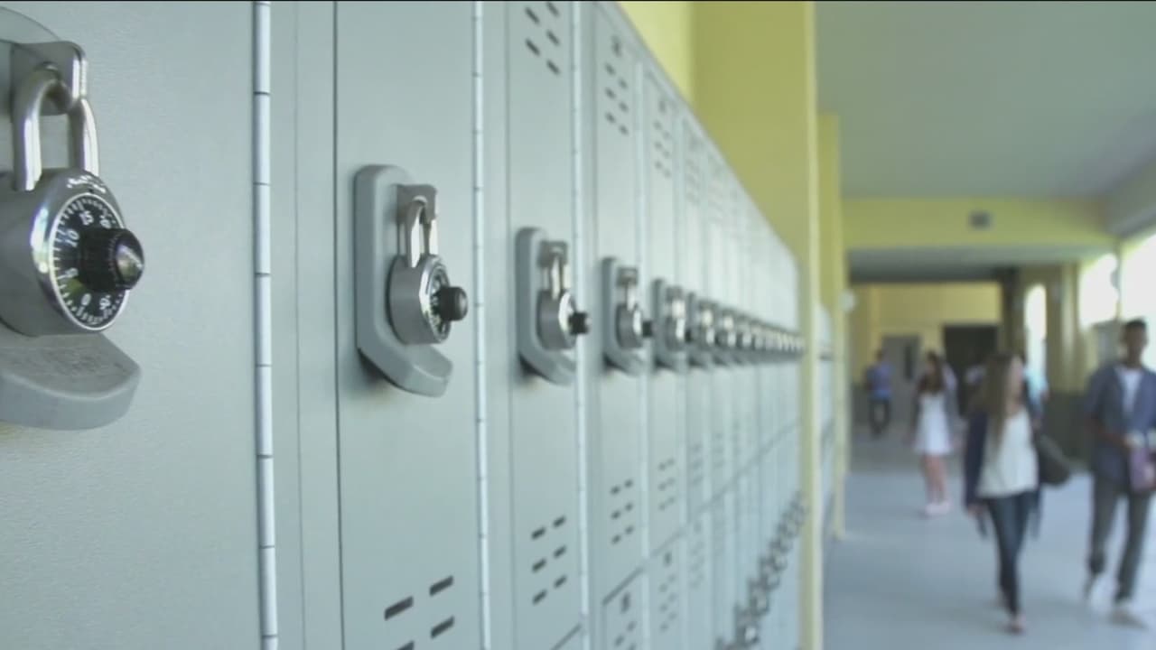 Cambio de rutina y ansiedad, los retos de los padres con el regreso a clases: expertos dan consejos