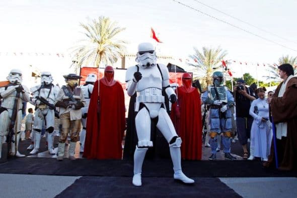 Y mayo también vio nacer a George Lucas, quien apaga sus velitas el 14 de este mes.