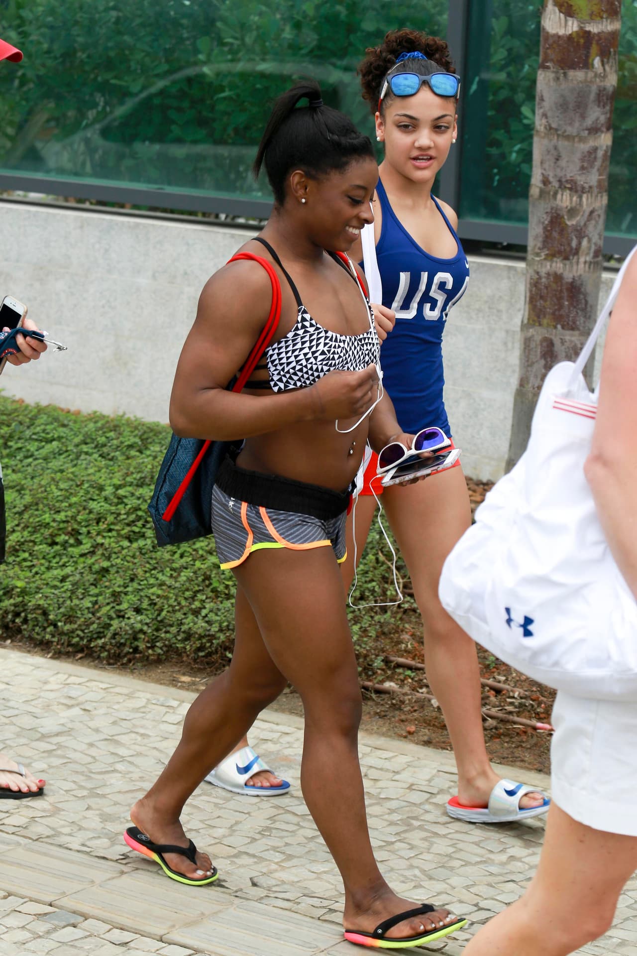 Las bellas y talentosísimas gimnastas, conocidas como The Final Five, se fueron a relajar a las playas de Río.