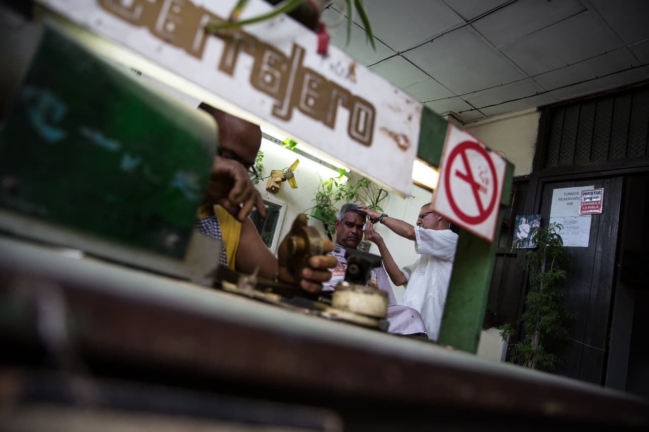  Cuba legalizará las pequeñas y medianas empresas particulares