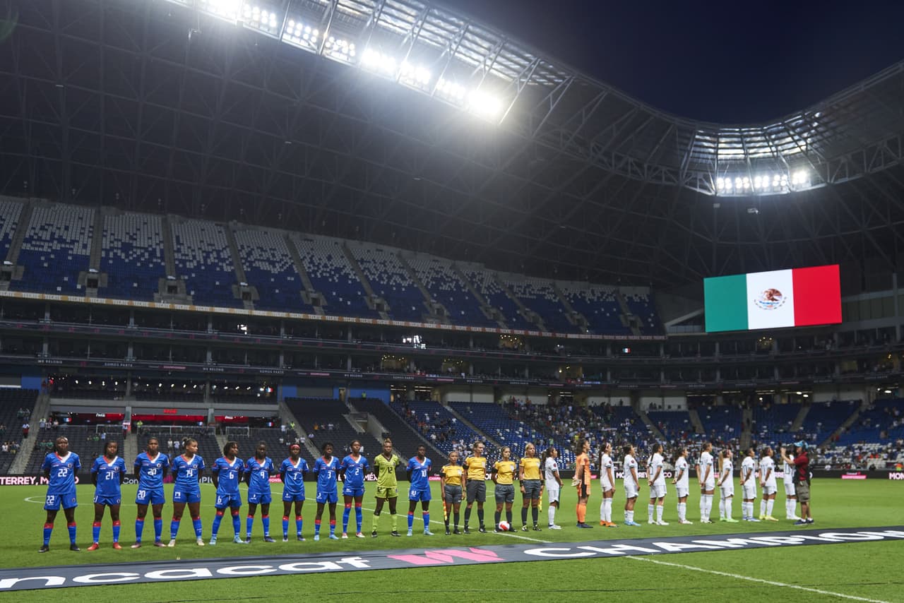 La selección mexicana femenil se jugaba medio boleto al Mundial en su segundo partido del Premundial de Concacaf tras haber caído con Jamaica. El Tri tenía que vencer a Haití para encarar el juego ante Estados Unidos con relativa calma.