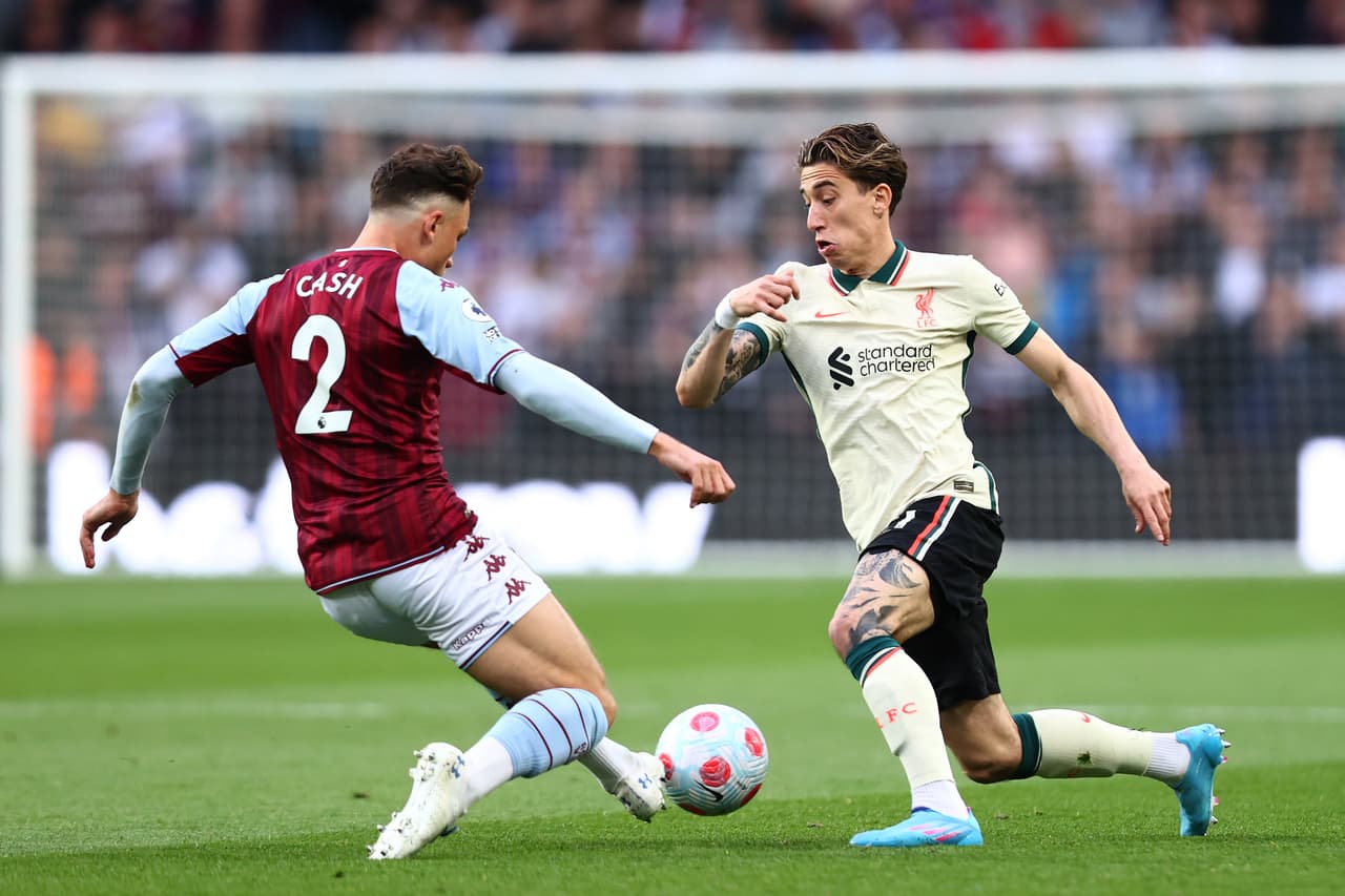 En un partido que comenzó perdiendo y en el que tuvo que hacer un mayor sacrificio, el Liverpool de Klopp sacó un muy importante triunfo en su visita al Aston Villa para sostener la pelea con el Manchester City.