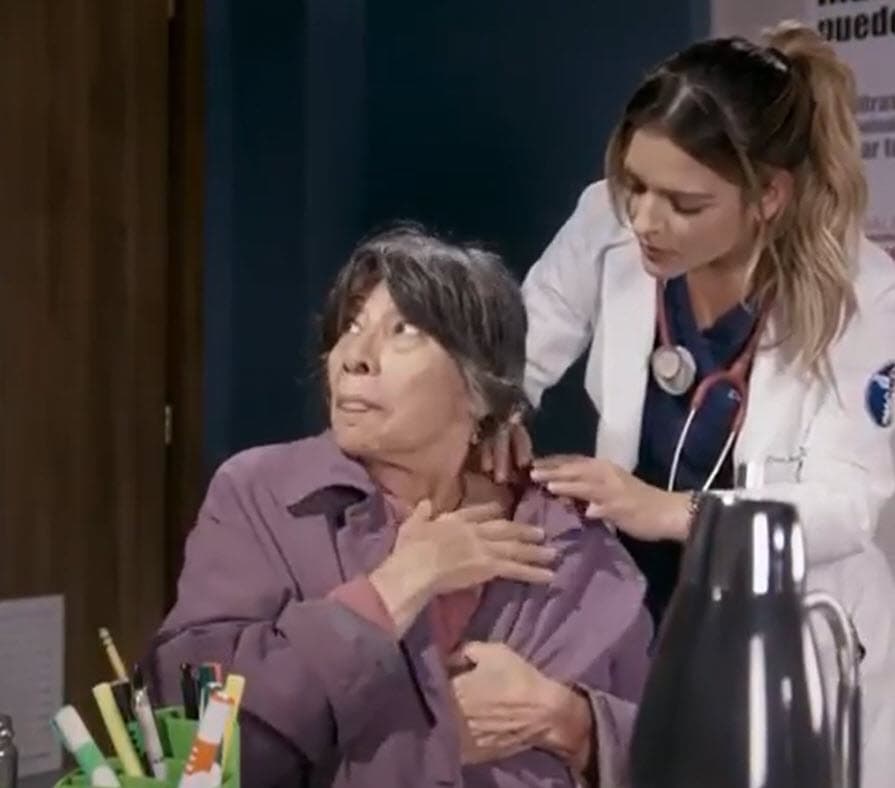 Grettell Valdez coincidió con Mónica Miguel en
<b> <a href="https://www.univision.com/shows/medicos-linea-de-vida" target="_blank">Médicos, Línea de Vida</a></b>, que actualmente se transmite por la pantalla de Univision. 
<br>