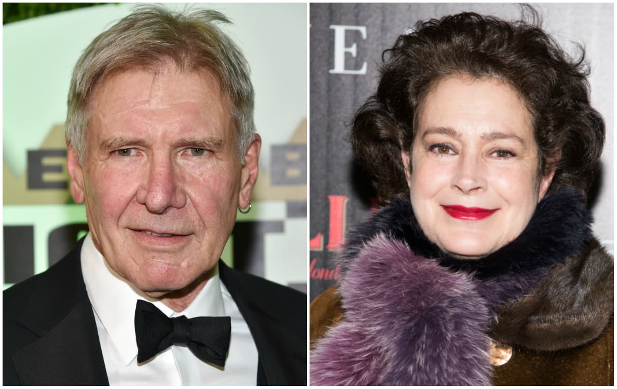 Los personajes de
<b>Harrison Ford</b> y
<b>Sean Young</b> en
<b> 'Blade Runner' </b>(1982) tenían un romance perfecto. Sin embargo, fuera de la pantalla ni se hablaban ni miraban porque simplemente no se soportaban.