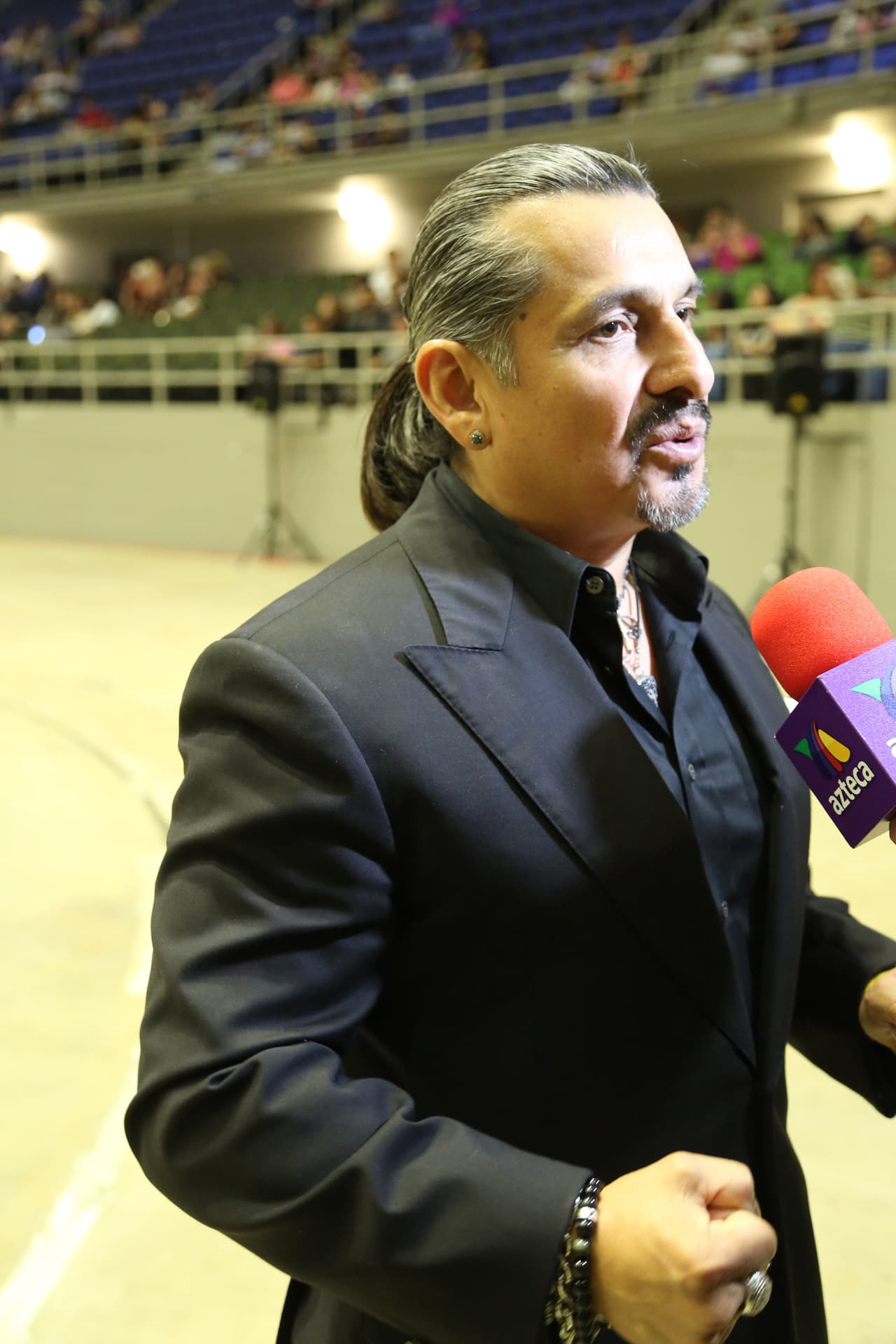 También estaba Pete Astudillo, cantante y amigo de la familia.