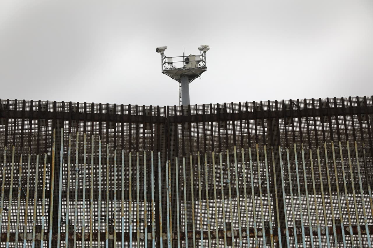 Con cámaras y sensores vigilan la frontera: así trabaja la Patrulla Fronteriza en Arizona