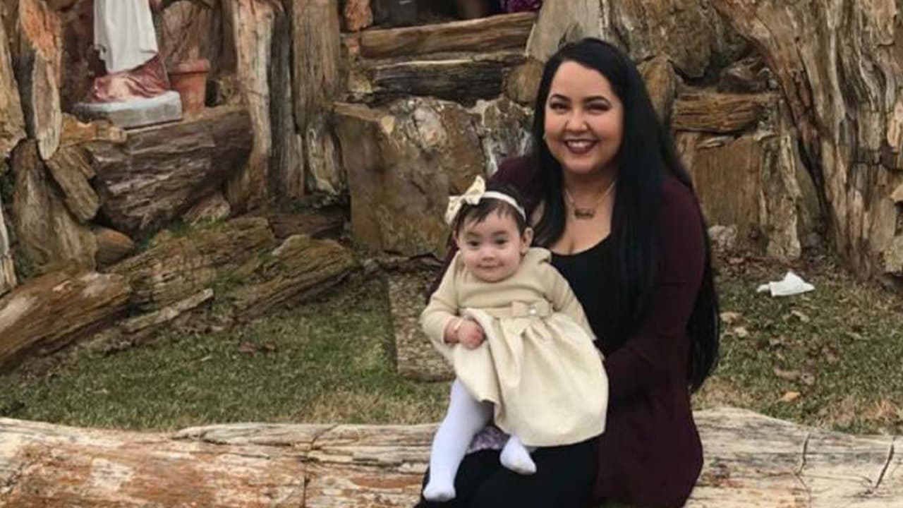 “El hombre al volante no solo se puso en peligro a sí mismo, sino a otras personas. Arruinó no solo la vida de una persona, sino también la de todos aquellos que le rodean”, dijo el funcionario en la red social.
<br>