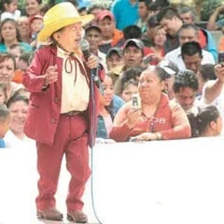 Margarito también buscó oportunidades en la actuación en Estados Unidos, contó que en los años sesentas viajó a Los Ángeles donde trabajó con Kirk Douglas.