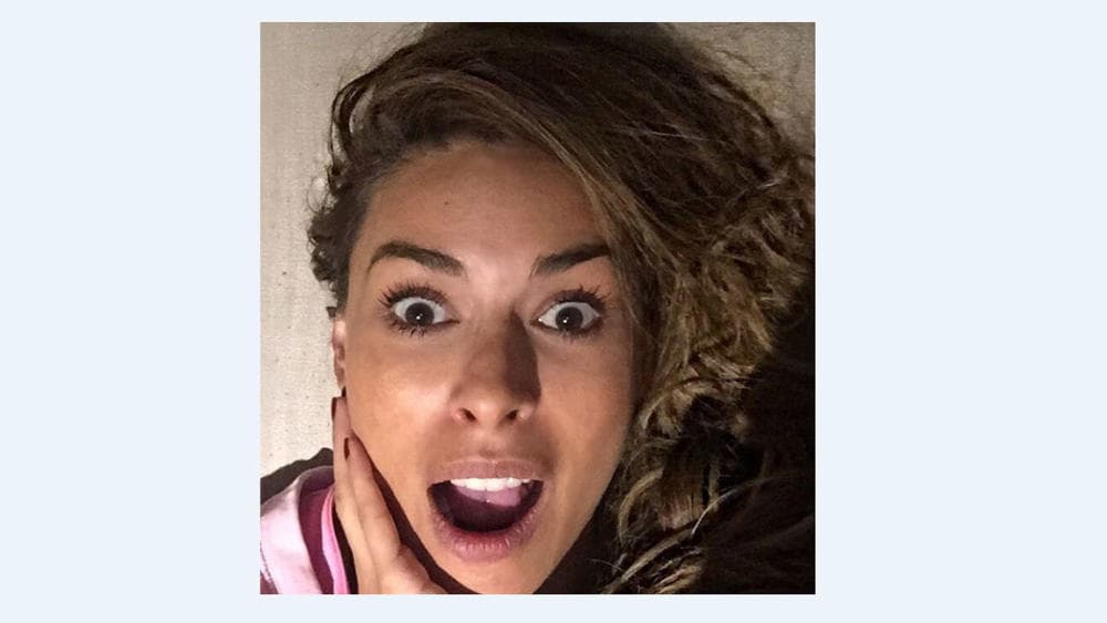 Galilea Montijo es otra que muestra su cara sin maquillaje.