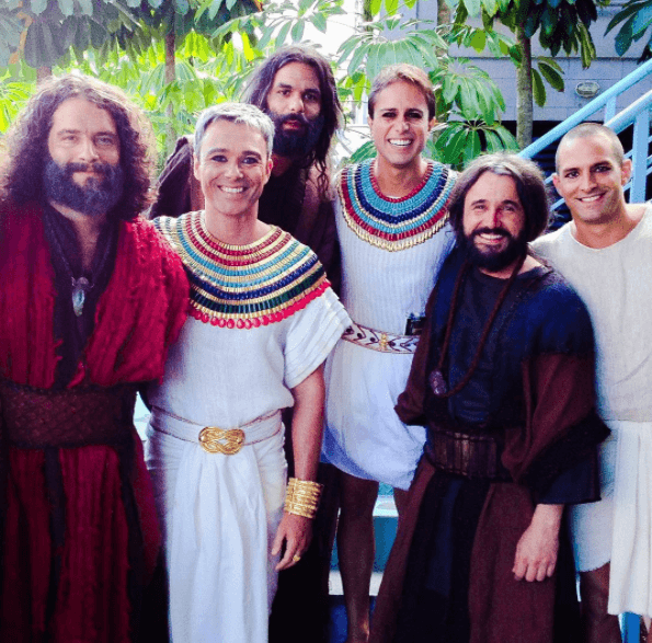 Los actores aprovecharon sus redes sociales para compartir con el público el proceso de grabación de la serie.