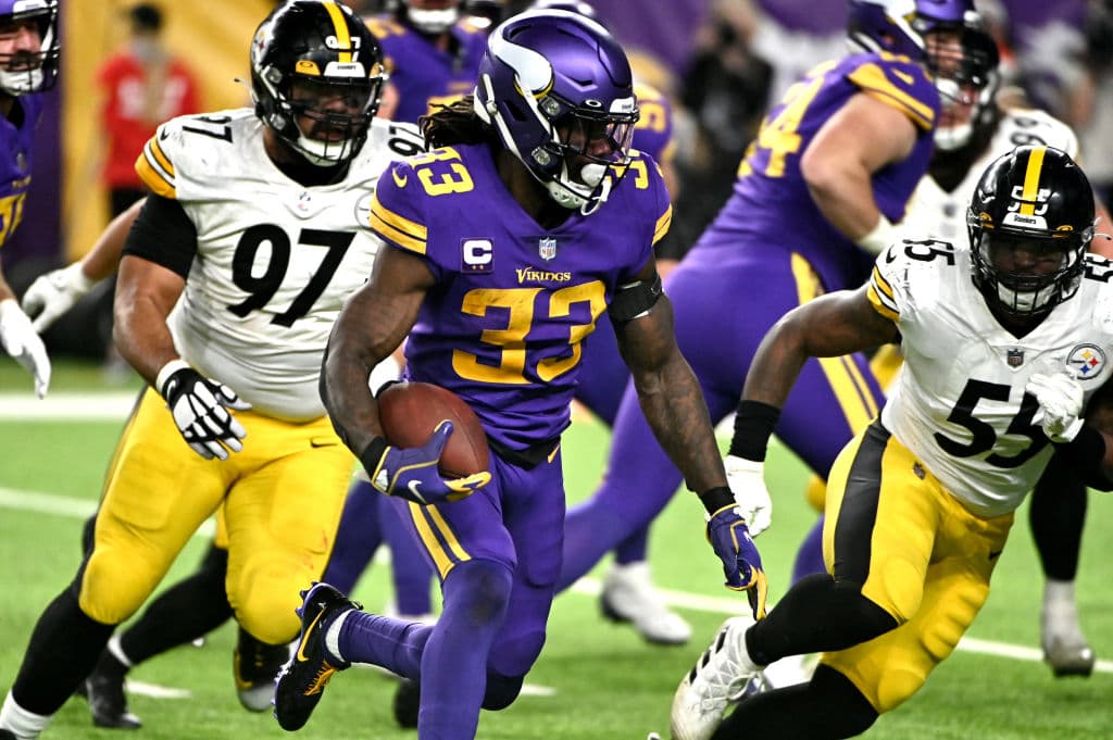 Dalvin Cook brilla en su regreso y con dos anotaciones comanda la victoria 28-36 sobre los Pittsburgh Steelers.