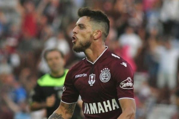 La transferencia de extremo uruguayo a Montréal Impact "está avanzada", aseguran en Argentina