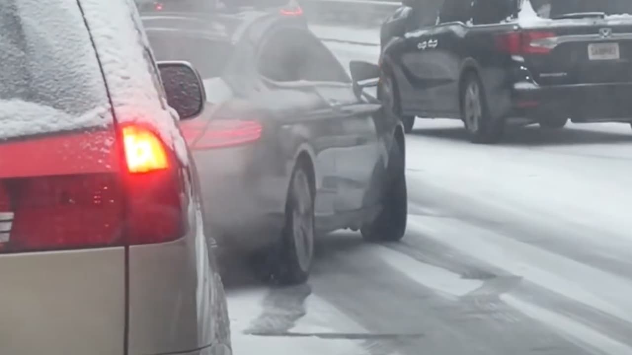 Esto debes saber si tu empleador te obliga a arriesgarte en condiciones de hielo negro
