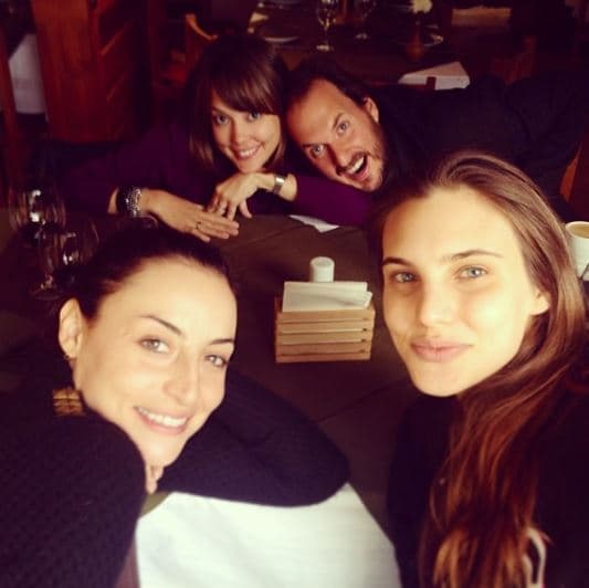 Cabe resaltar que 'Sitiados' fue filmada en Chile, por lo que Achaga y Zurita se distanciaron.