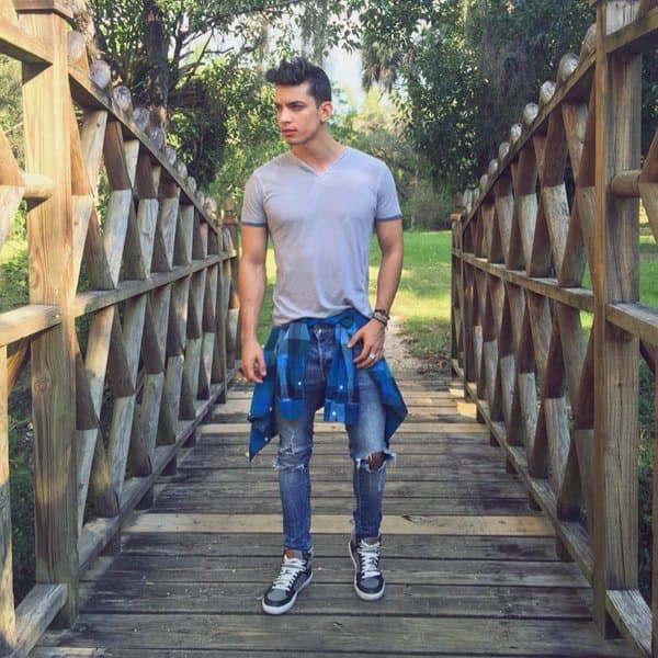 A través de sus redes sociales nos comparte fotos que nos matan del encanto.