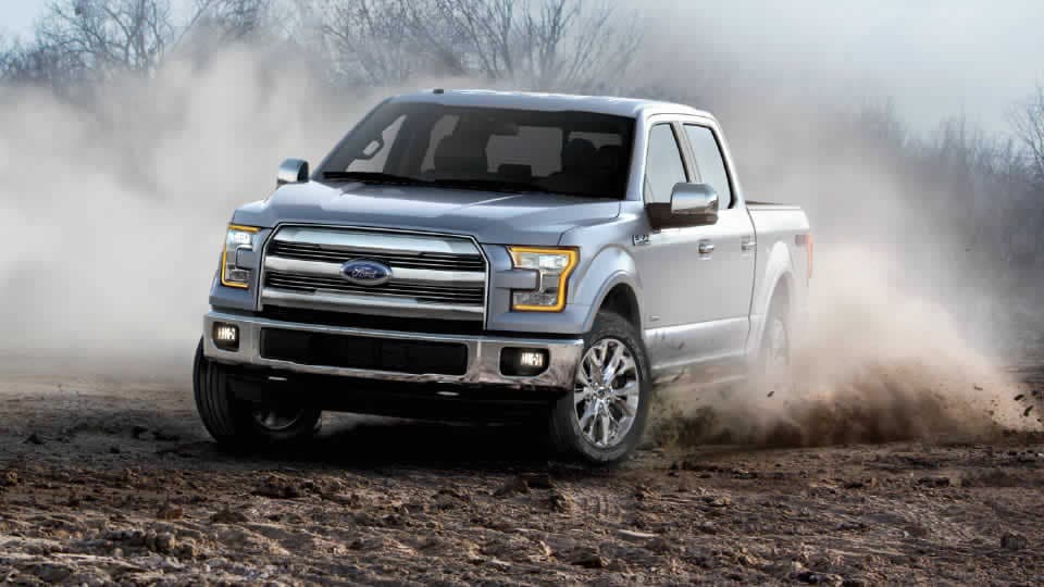 Ford llama a revisión a algunos modelos de la pickup F-150 2015 por problema con el cinturón de seguridad