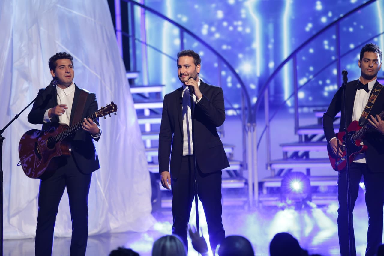 Noche de grandes confesiones, mucho ritmo y reencuentros inolvidables. Repasa las mejores fotos de las bellas aquí: