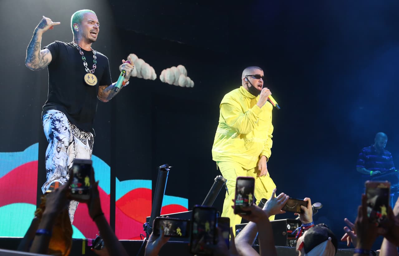 ‘Oasis en Dallas’: J Balvin y Bad Bunny cantaron juntos en el Uforia Latino Mix Live