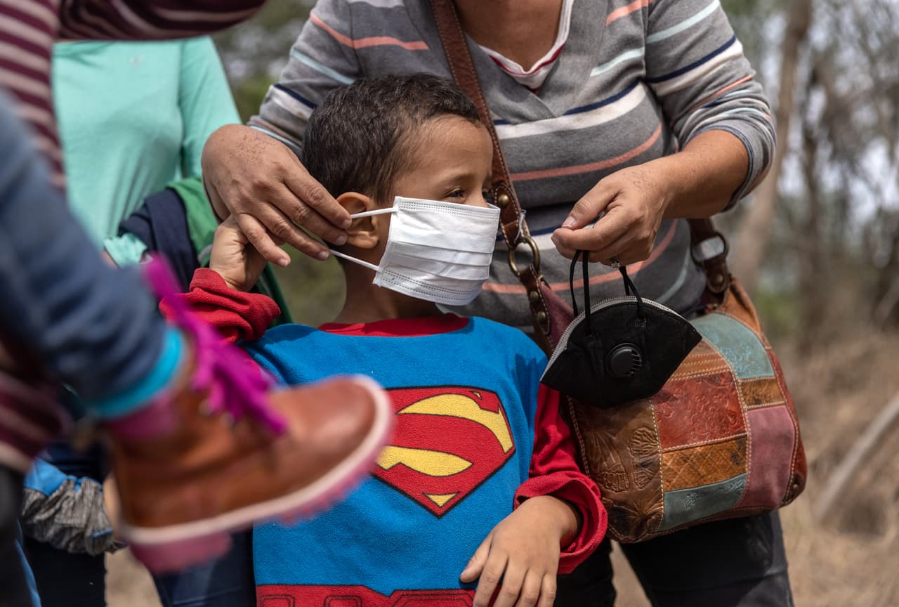 Nueva demanda republicana pone en peligro política de asilo de Biden