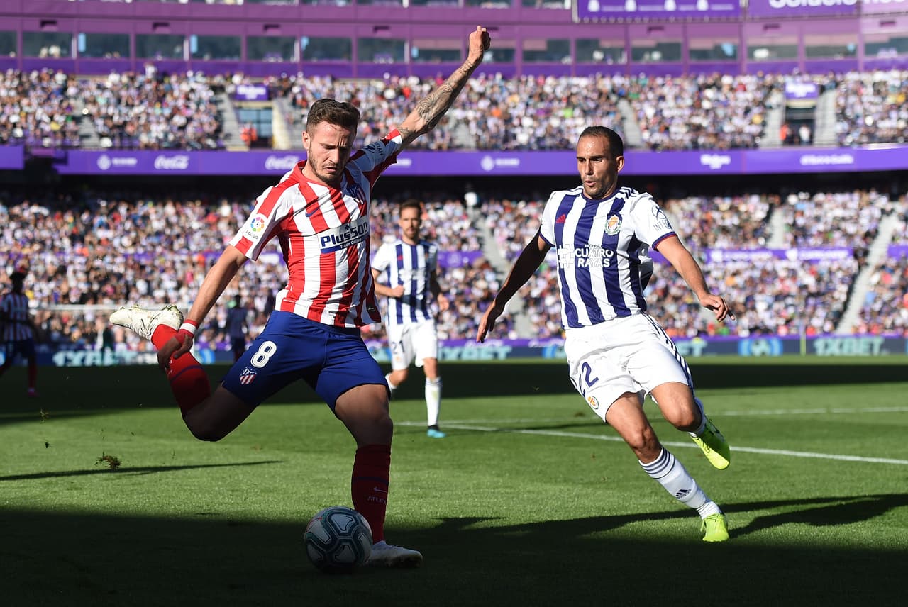 Sandro tuvo su debut profesional con el primer equipo del Barcelona en el 2014 y logra anotar el gol de la victoria en el minuto 82. Dos fechas después vuelve a anotar contra el Levante.