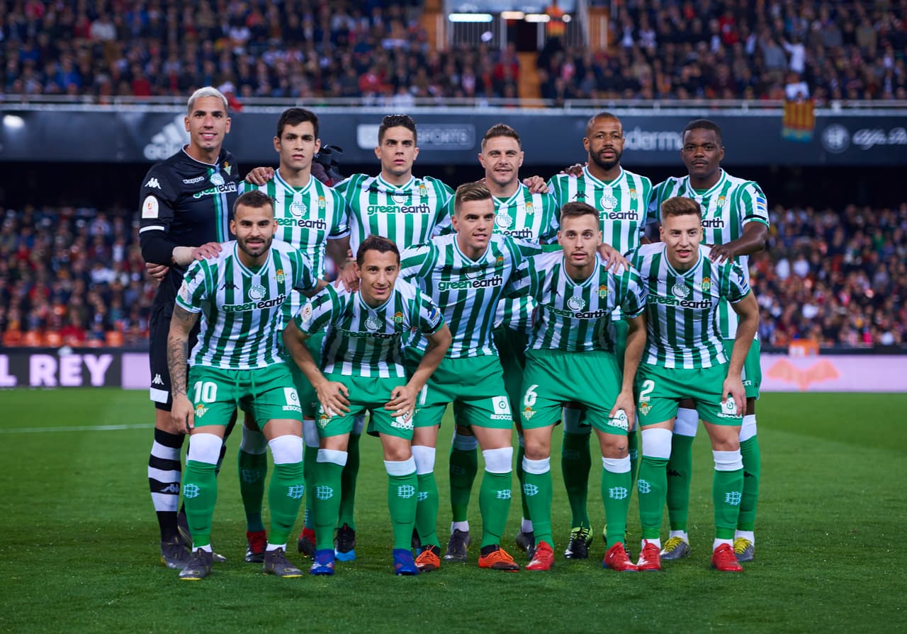 Por su parte, la visita lo hizo con Robles, Francis, Mandi, Bartra, Sidnei, Guardado, William, Lo Celso, Canales, Joaquín y Jesé.