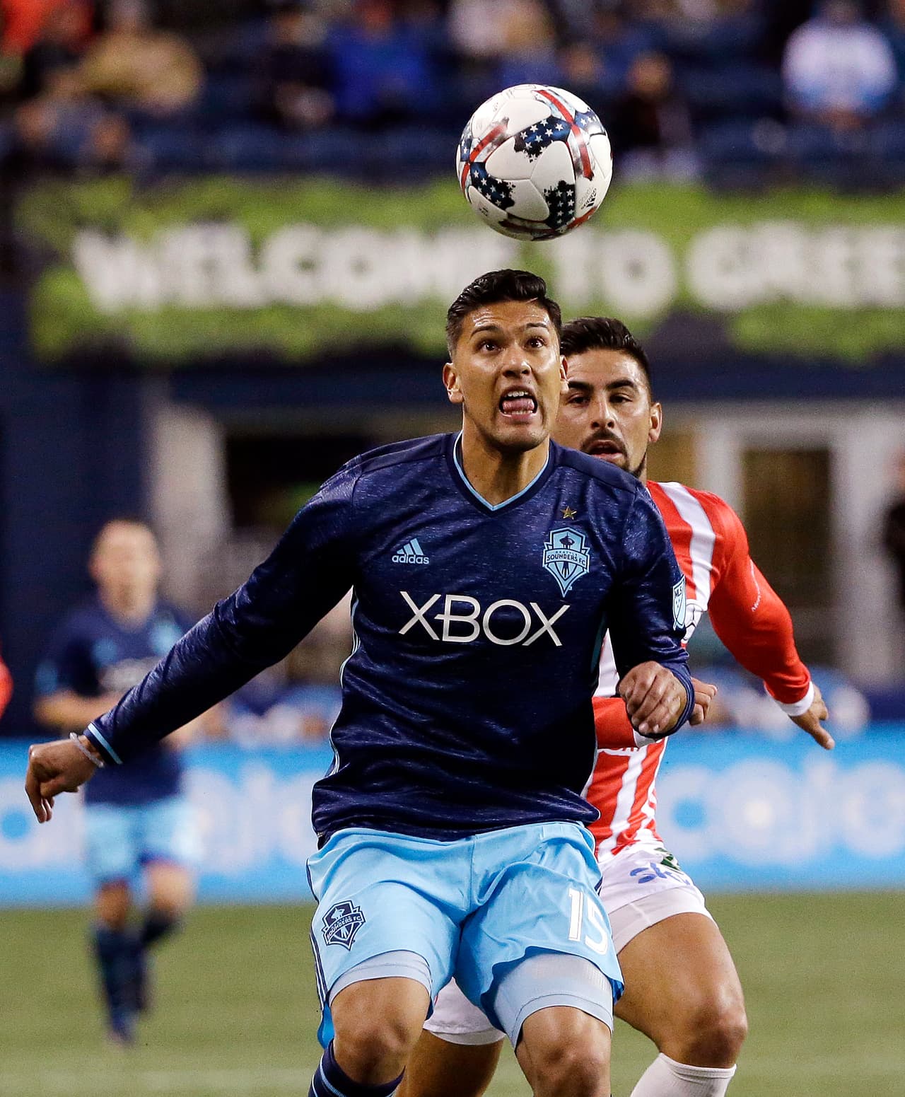 El buen desempeño del defensa llamó la atención del Ventura County Fusion, equipo de la cuarta liga más importante en Estados Unidos. Llegó tras ofrecerle una beca escolar y la posibilidad de llegar al fútbol profesional.