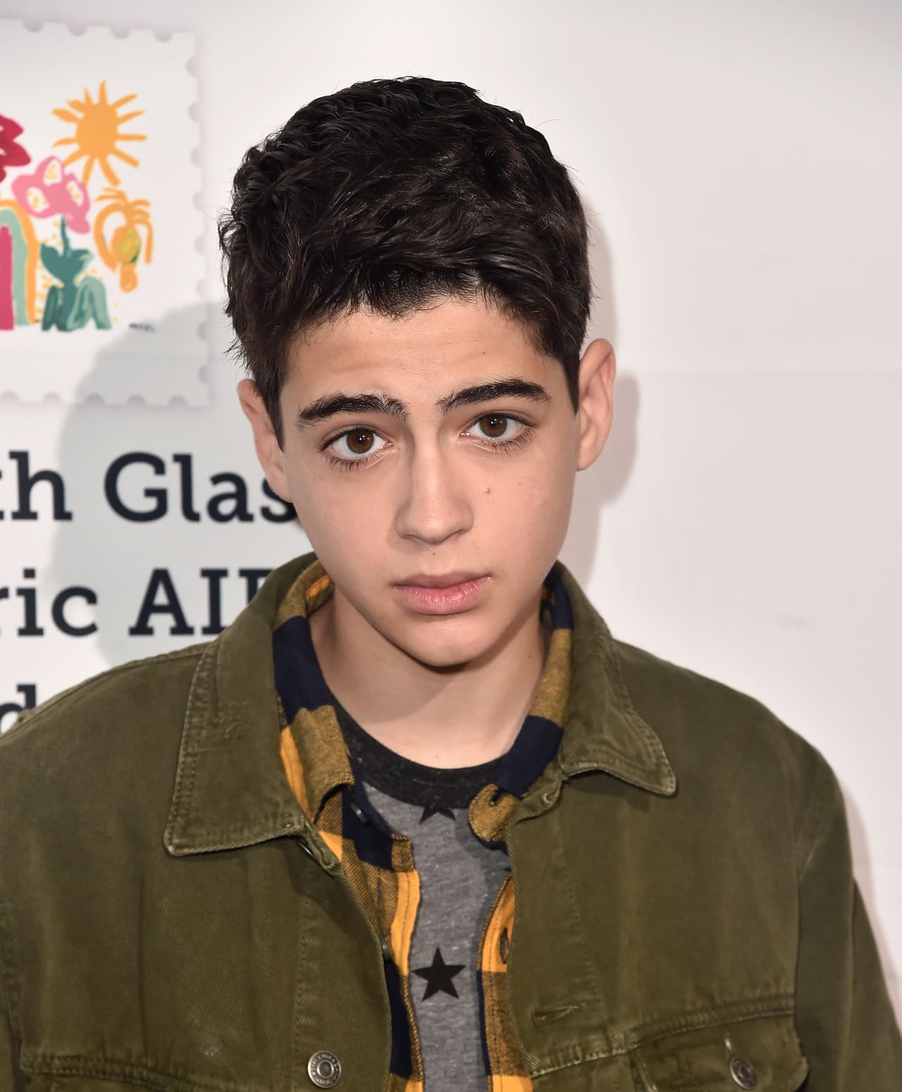 El martes 6 de agosto, Rush tomó su 
<b><a href="https://twitter.com/JoshuaRush" target="_blank">cuenta de Twitter </a></b>para compartir por primera vez 
<b>su bisexualidad</b> y relatar el duro paso que vivió para llegar a ese momento.