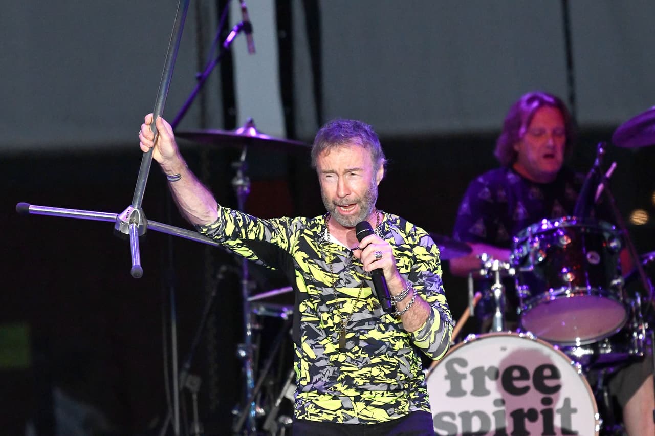 <b>Paul Rodgers</b>. El tema 'All right now' de la banda Free and Bad Company fue reproducido durante la convención Republicana de 2016. Rodgers,
<a href="https://twitter.com/_paulrodgers/status/755094139650408450"><u>coautor de la canción tuiteó</u></a>: "nunca recibí solicitud ni concedí permiso para usar 'All right now'. Mi abogado se ocupa de este asunto. Paul".