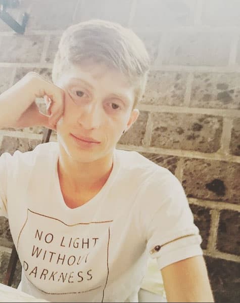 Así que no sería una sorpresa que volviera a la fama, pero ahora en el campo de fútbol soccer.