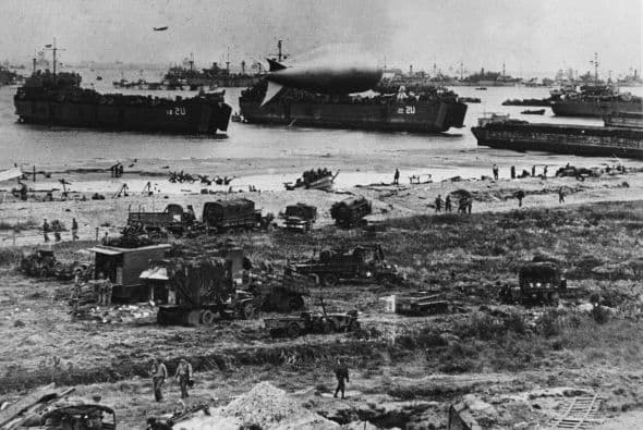 El 6 de junio de 1944 será recordado como el día en que comenzó la caída del Tercer Reich, la Alemania Nazi. La escena bélica fue protagonizada por casi 3 millones de hombres.