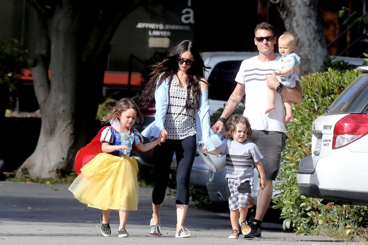 Megan Fox defiende el derecho de su hijo a vestirse como princesa