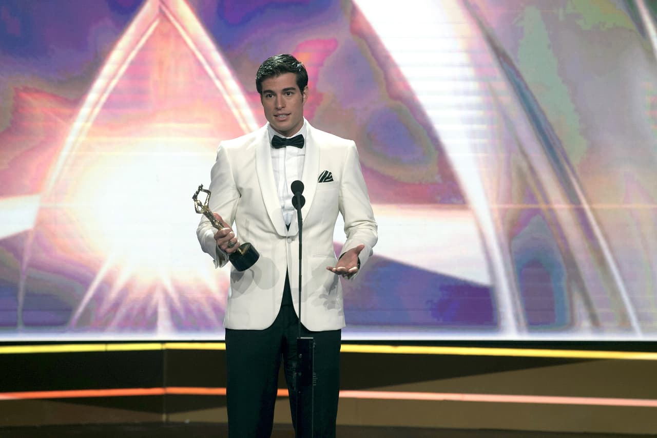 El 18 de febrero del año pasado, ganó un premio TVyNovelas en la categoría de ‘Mejor villano’, por su actuación en 
<b><a href="https://www.univision.com/novelas/la-doble-vida-de-estela-carrillo/mira-foto-a-foto-el-gran-estreno-de-la-doble-vida-de-estela-carrillo-fotos">la telenovela ‘La doble vida de Estela Carrillo’</a></b>.