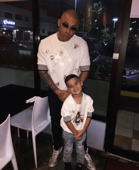 Wisin comparte tiempo de calidad con su familia cuando no se encuentra trabajando.