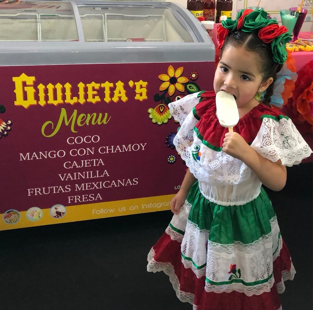 La dulce princesa de Ana Patricia está creciendo de prisa y la conductora goza de esta etapa al máximo.