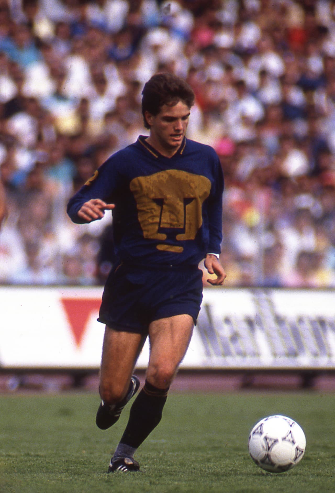 La del Título del 90-91 contra América fue una playera que ni siquiera tenía marca pero que marcó la historia de los Pumas.