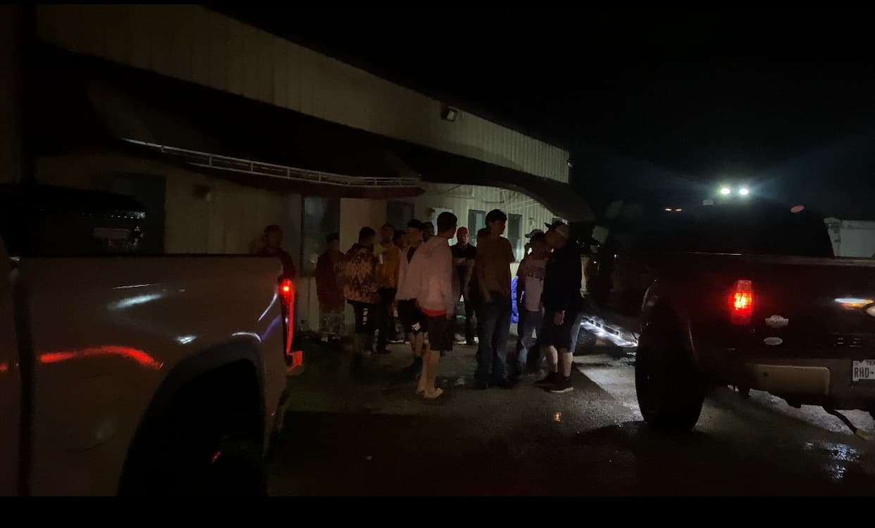 Personas en la escena lamentan haber perdido sus casas, carros y materiales, pero según lo dijeron se alegran de estar vivos.