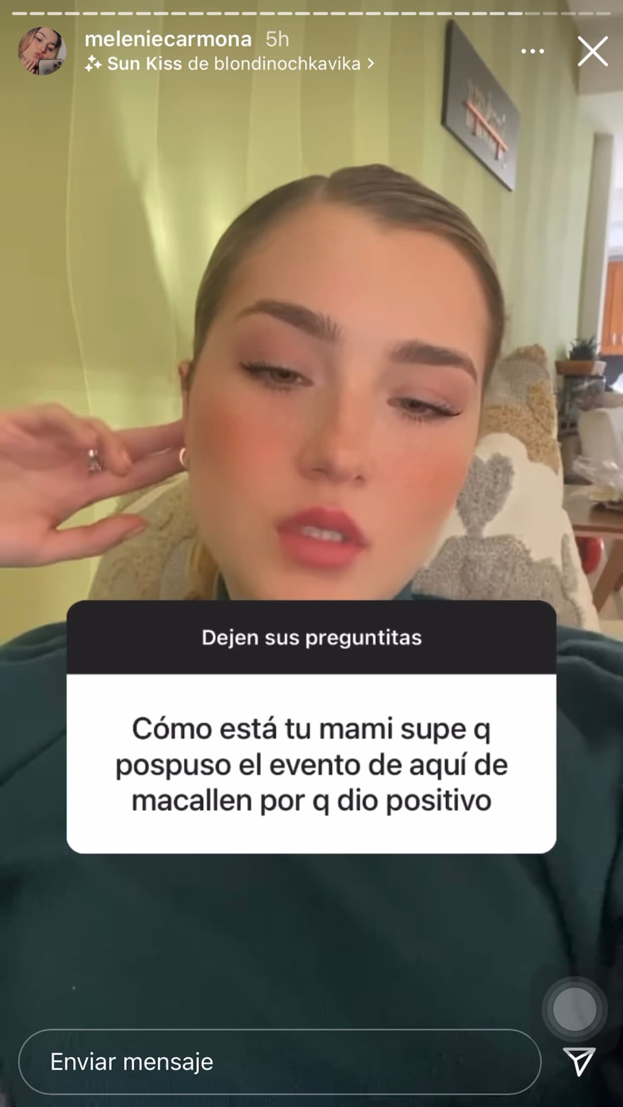 "Es la primera vez que le da covid, pero está bien, 
<b>nada más tiene una tos seca</b> y obviamente tiene varios días aislada", dijo. 
<br>