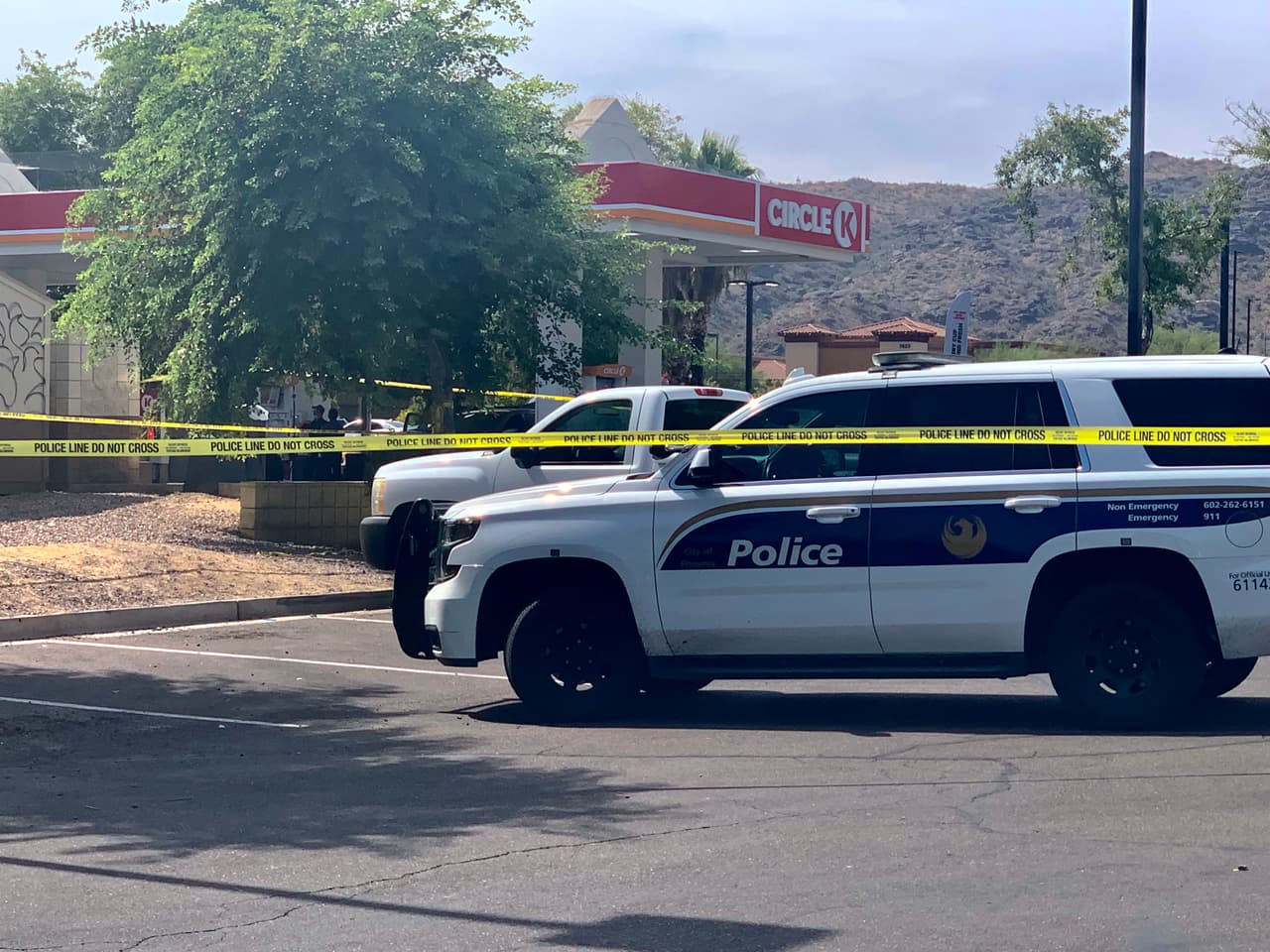 Un intento de robo a mano armada en Phoenix termina con el presunto ladrón muerto