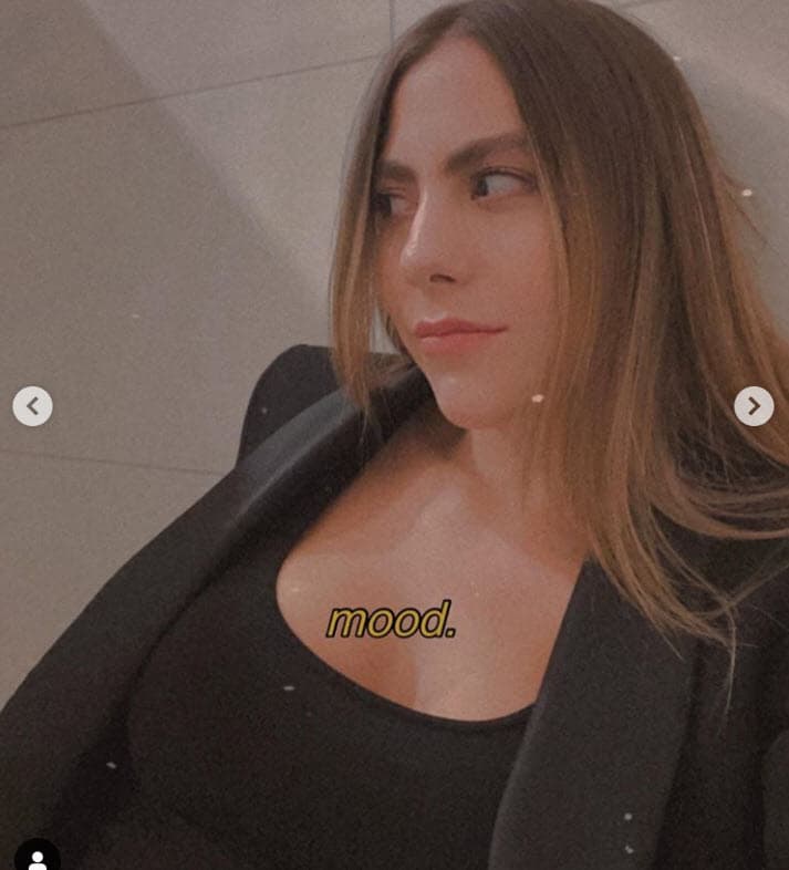 Claudia Vergara, de 27 años, es una joven que trabajó en el estudio de Oscar de la Renta en Nueva York, lo que le permitió tener un buen bagaje en el mundo de la moda. 
<br>