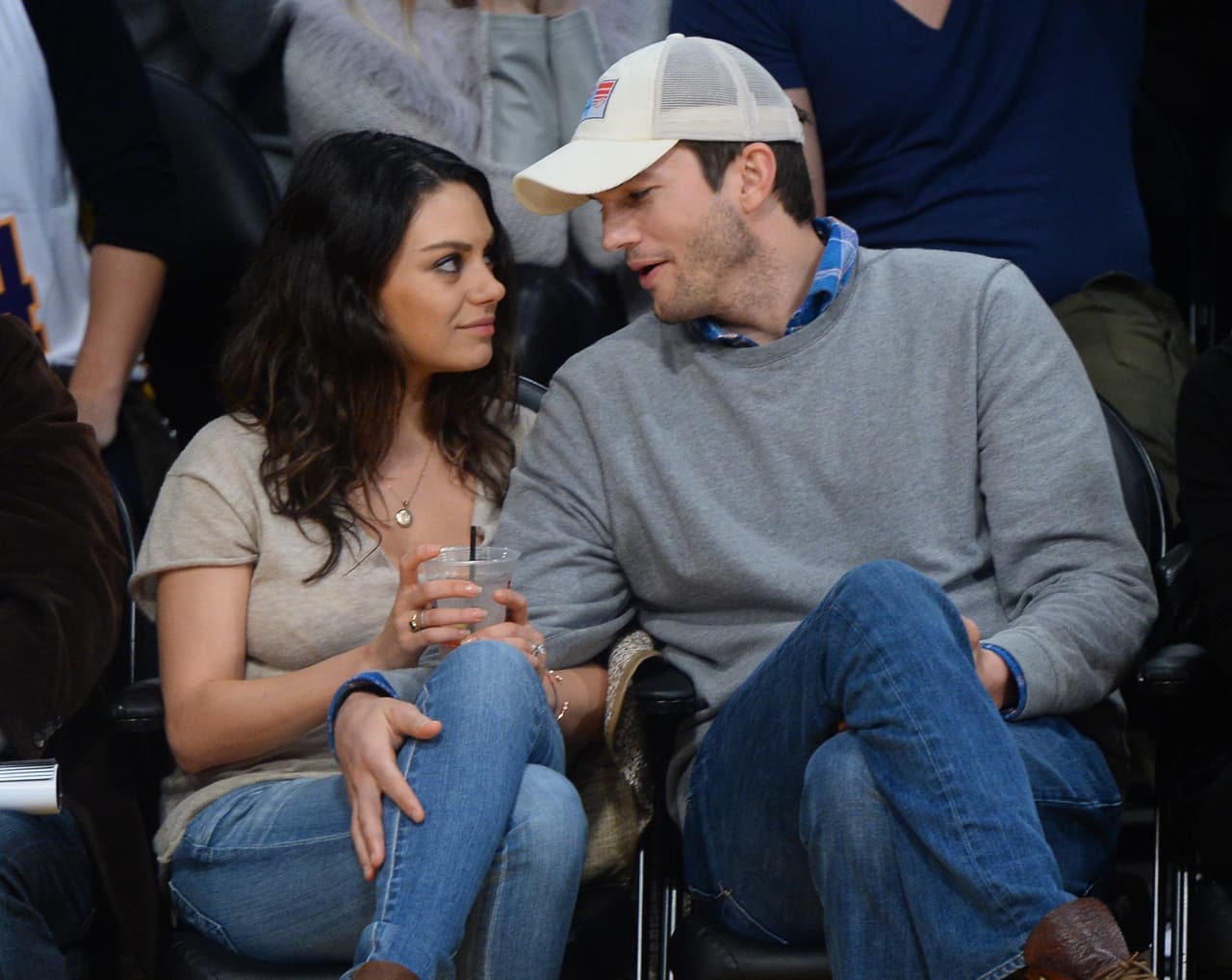 Aún no hay fotos de la ceremonia, pero los detalles han comenzado a surgir.