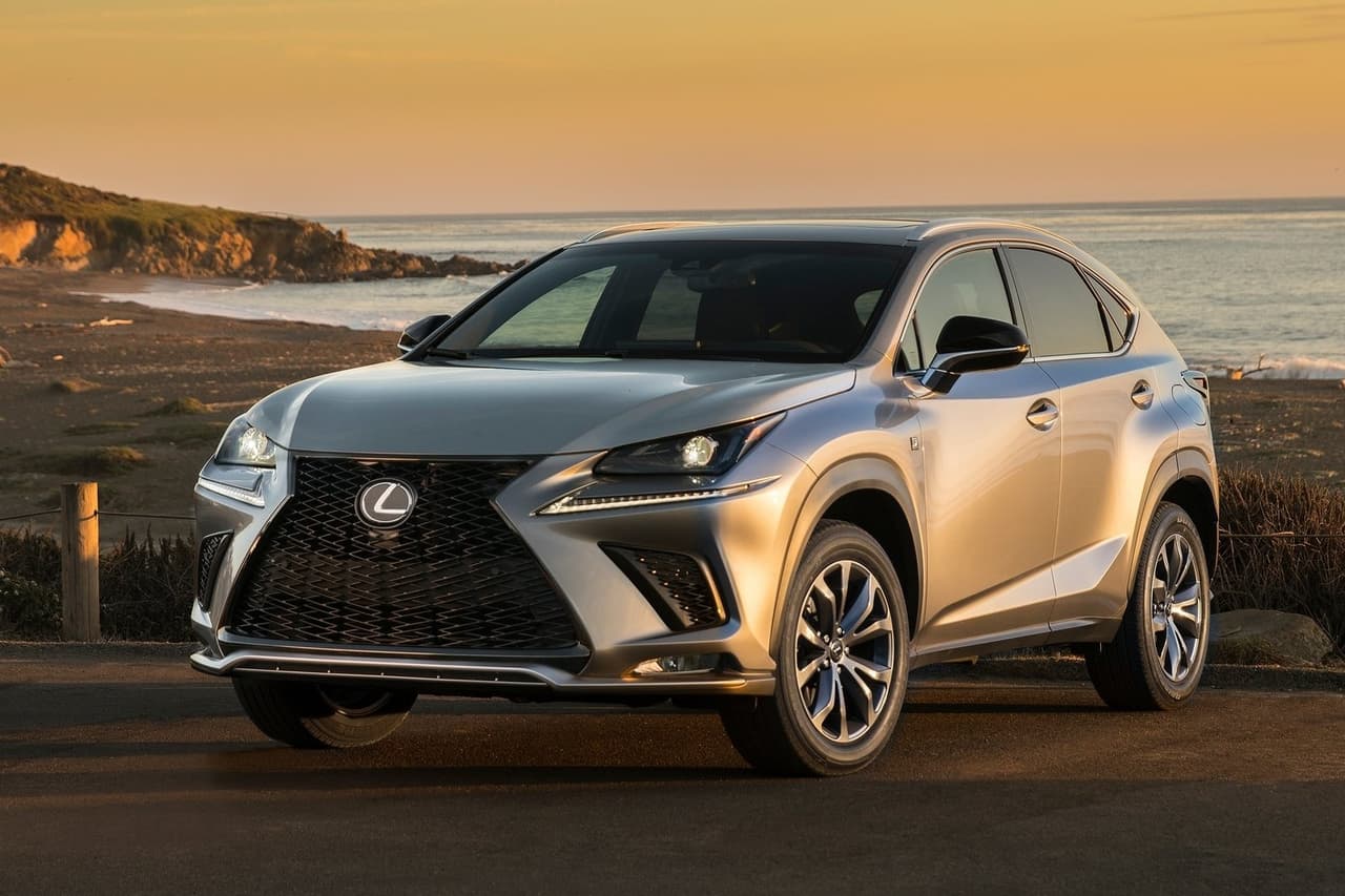 <h3 class="cms-H3-H3">Categoría - SUV medianas de lujo</h3>
<br>
<br>
<b>Fabricante: </b>Lexus
<br>
<b>Modelo:</b> NX
<br>