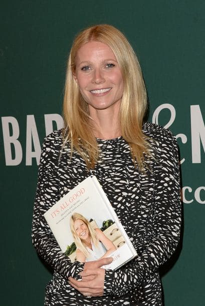 "No hablábamos mucho cuando cocinábamos. Estábamos muy concentrados. Era la intimidad. A veces él hacía un chiste o alguna crítica, pero con mucha ternura. Era el hecho de estar juntos lo que más recuerdo" comentó en alguna entrevista la actriz con respecto de el libro.