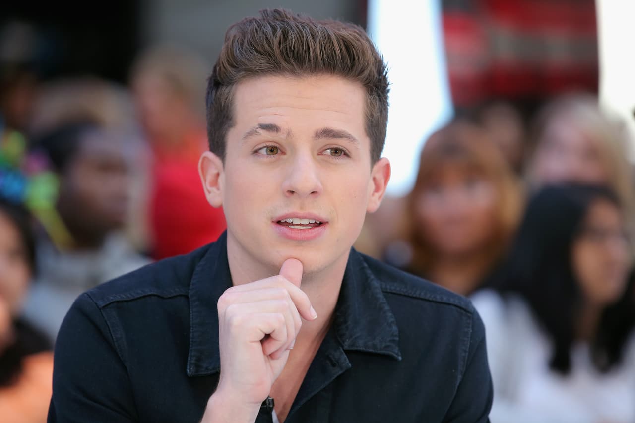 Guapo y talentoso, así es Charlie Puth, quien escribió y cantó el tema See You Again, de la banda sonora de Furious 7.