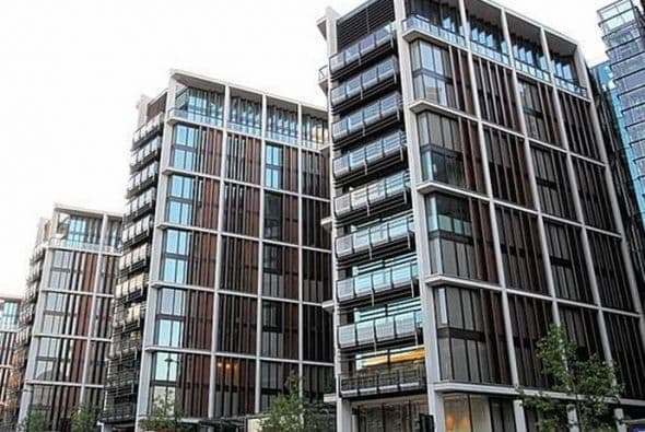 One Hyde Park ($221 millones). Se trata de un complejo de residencias ubicadas en Londres. Consta de cuatro torres, cada una con un penthouse, los cuales cuentan con una vista directa al parque más grande de la ciudad. Los demás departamentos de cada torre (los que no son penthouse) son 'más económicos', con un precio de $20 millones cada uno. (Imagen tomada de Twitter)