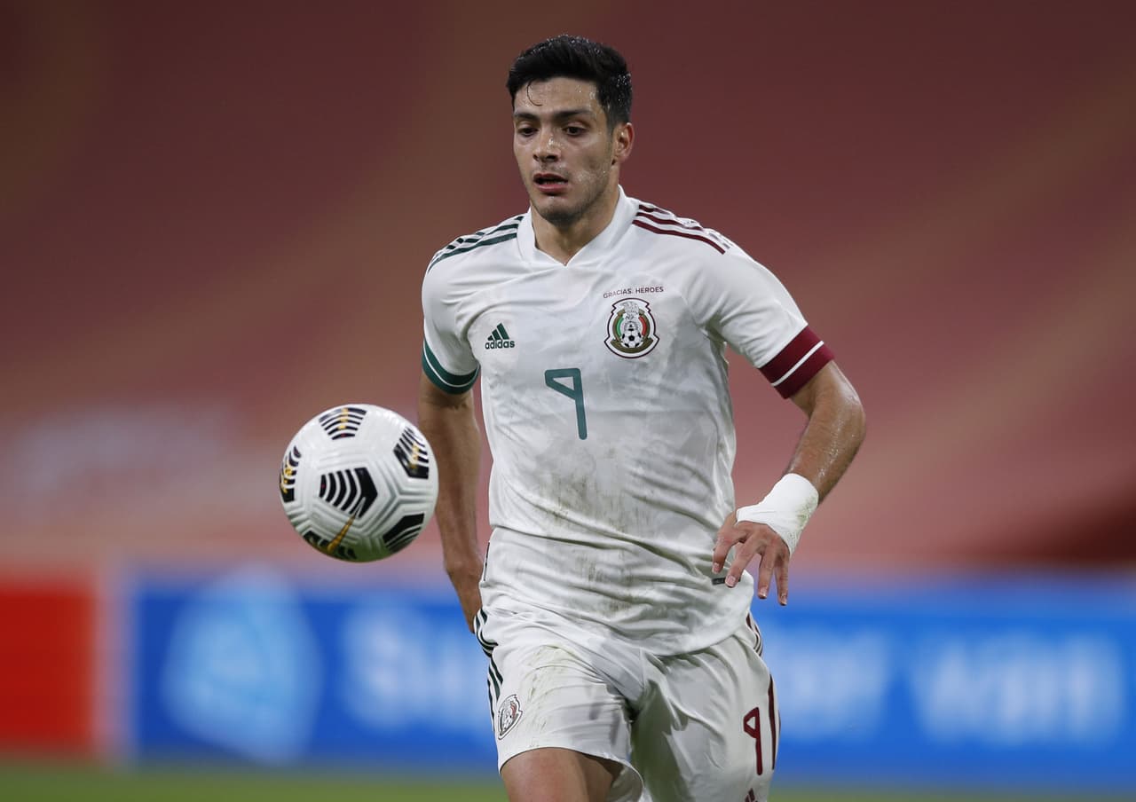 Con un cobro impecable de penal, Raúl Jiménez le da la victoria al equipo tricolor sobre Holanda durante partido amistoso